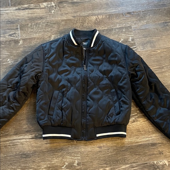 Modern Supply by Sanctuary Black Quilted Bomber Jacket Size Small - Picture 9 of 11